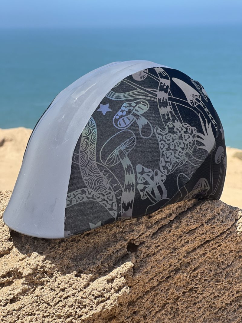 ODBLASKOWA OSŁONKA NA KASK JEŹDZIECKI MUSHROOMS